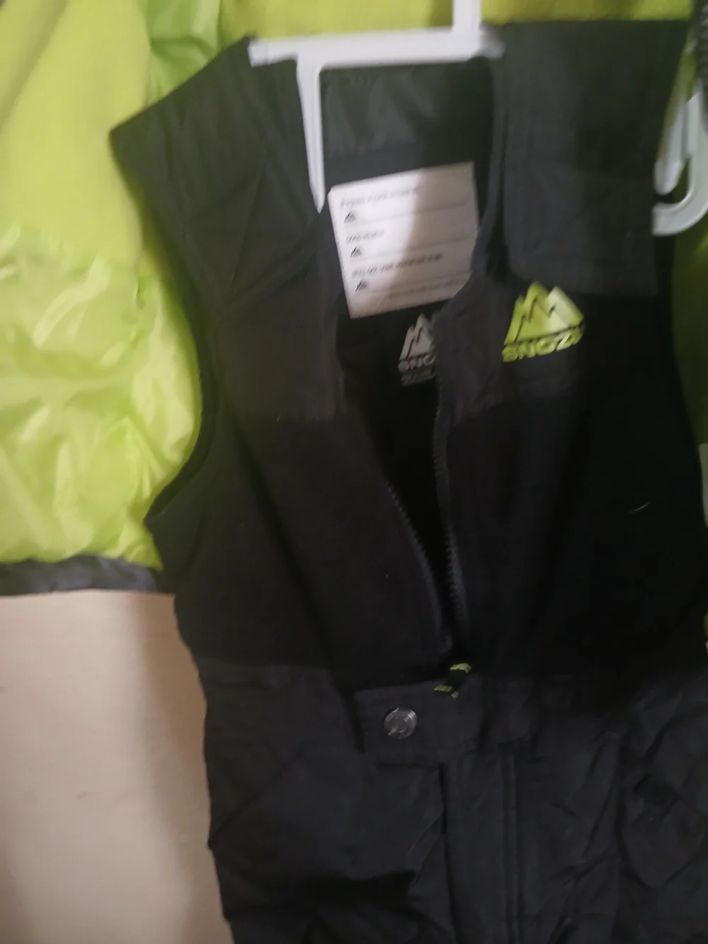 Snozu Black & Lime Green Tie-Dye Kids Snow Jacket and Bib Pants Size 4T